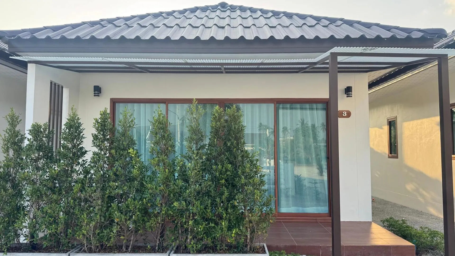Maikhao Beach Guest House Mai Khao