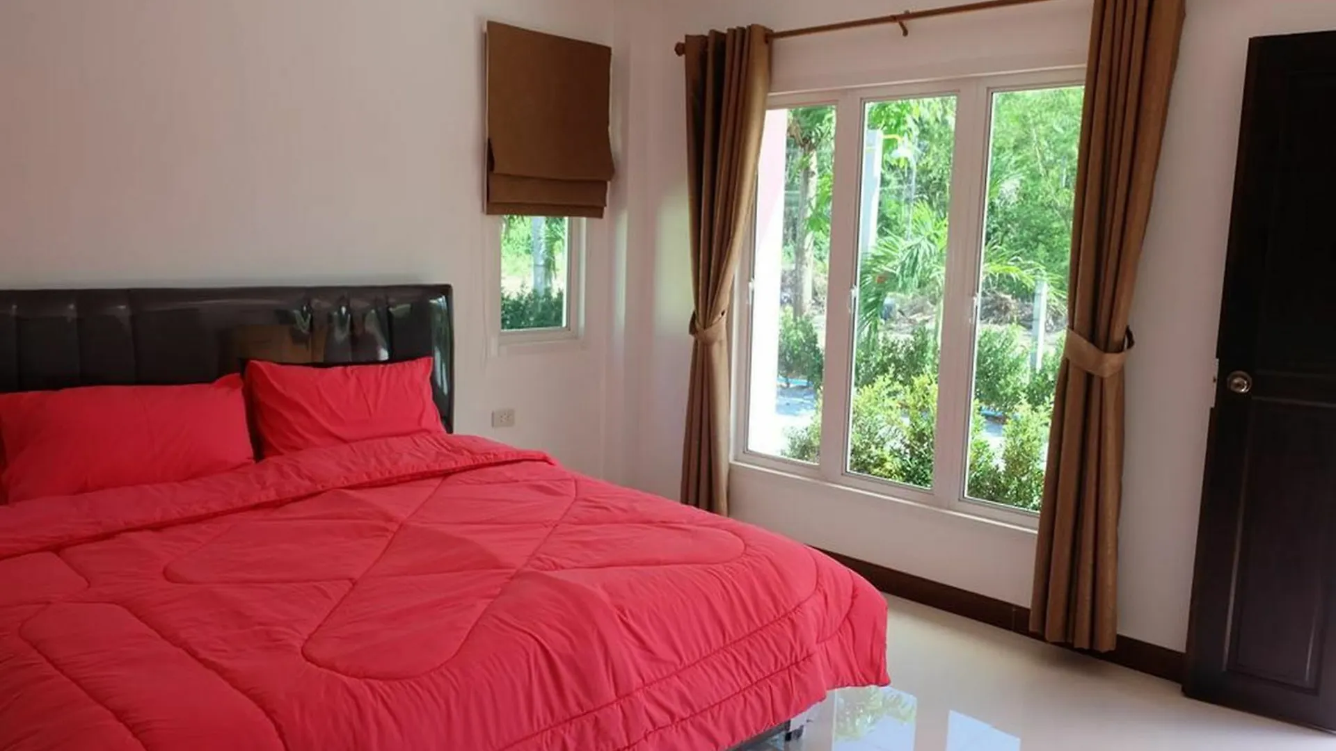 Maikhao Beach Guest House Mai Khao
