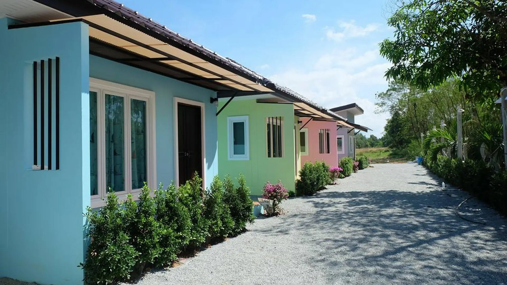 Maikhao Beach Guest House Mai Khao