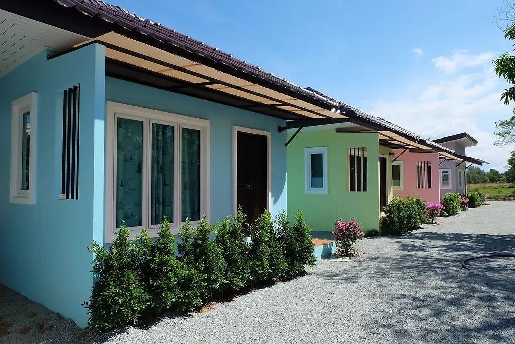 Maikhao Beach Guest House Mai Khao